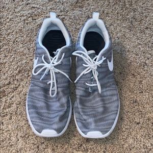 Nike Roshes